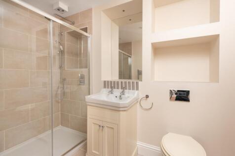 Bedroom One En Suite