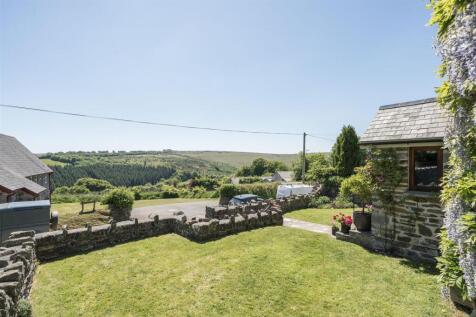 View, front of house