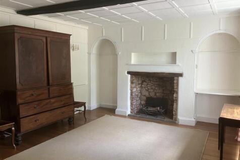 Dining room.JPG