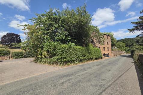ENTRANCE TO PROPERTY