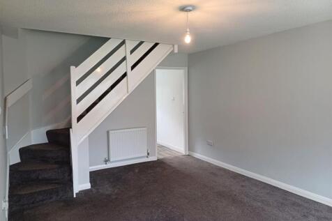 Lounge - door to kitchen