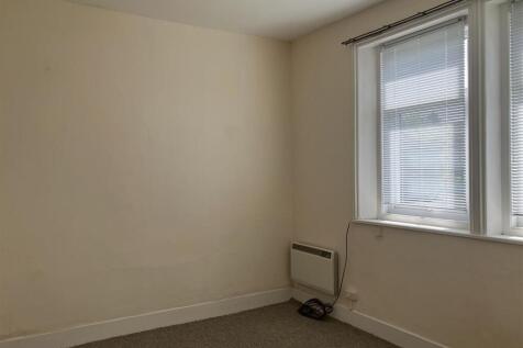 bEDROOM.JPG