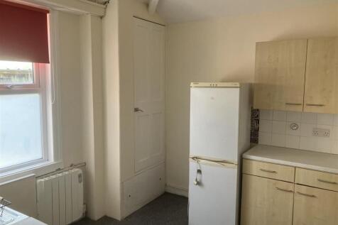 Kitchen.JPG