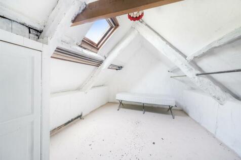 calves barn interior 1.jpg