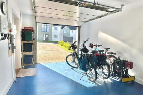 Garage.jpg