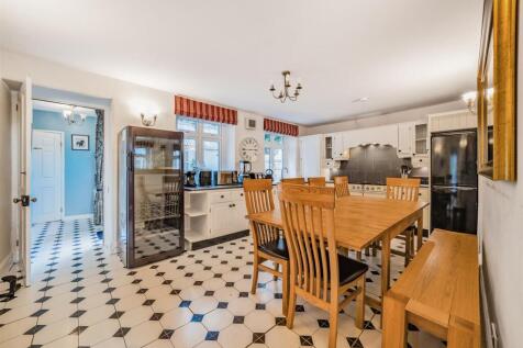 Kitchen.jpg