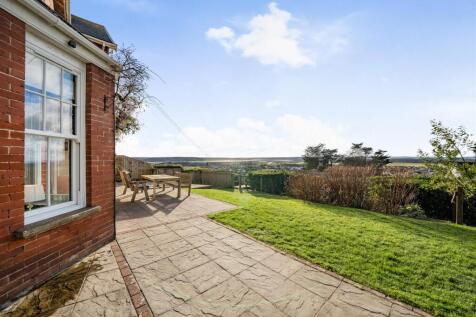 Front Garden Terrace.jpg