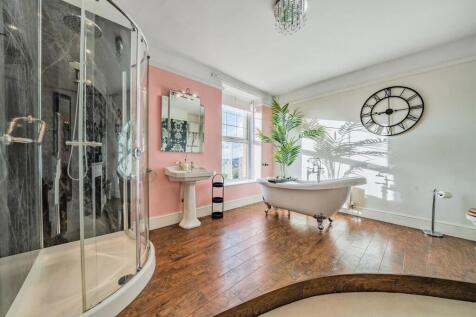 Ensuite.jpg