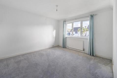 Bedroom 3.jpg