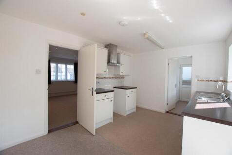 Kitchen 2.jpg