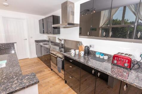 Tarka-20-KitchenLivingDiner-7.jpg