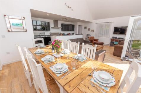 Tarka-20-KitchenLivingDiner-5.jpg