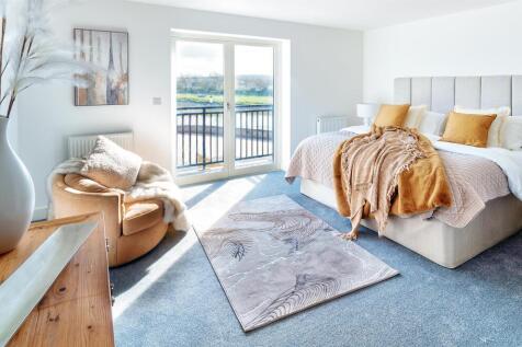 Bedroom..jpg