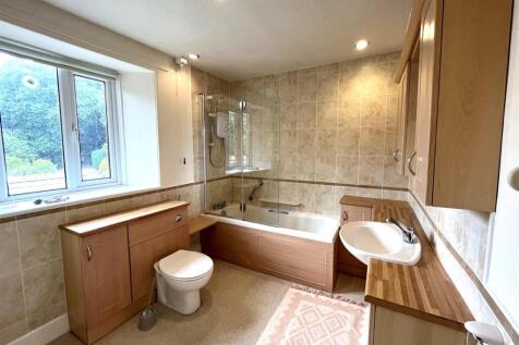 Bathroom.jpeg