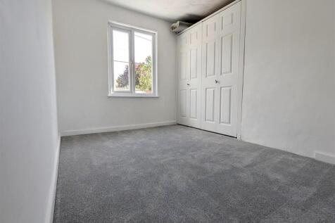 Bedroom 2.jpg