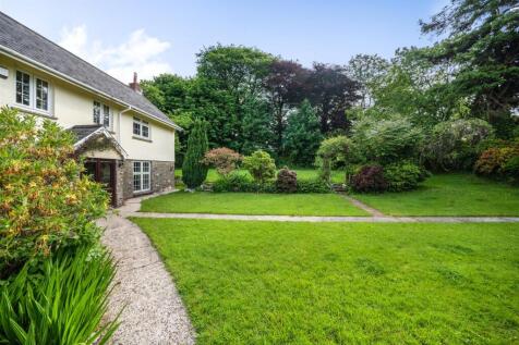 Side Elevation & Front Garden