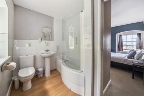 Fisher_Bathroom.jpg