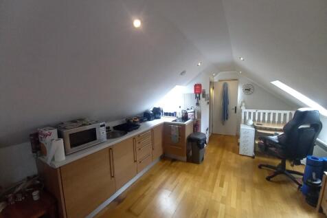 Living / Kitchen