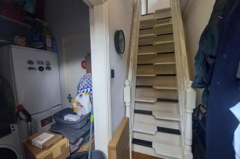 Staircase / store