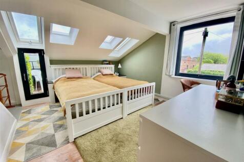 FIRST FLOOR BEDROOM THREE