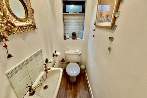 CLOAKROOM WC
