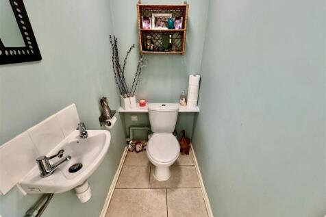 CLOAKROOM WC