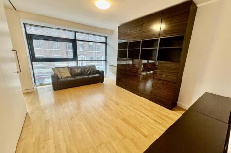 SITTING ROOM/BEDROOM TWO