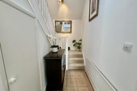 INNER HALLWAY
