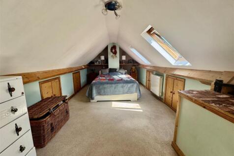 LOFT BEDROOM