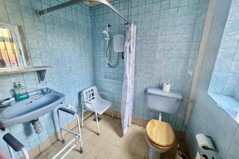 WET ROOM