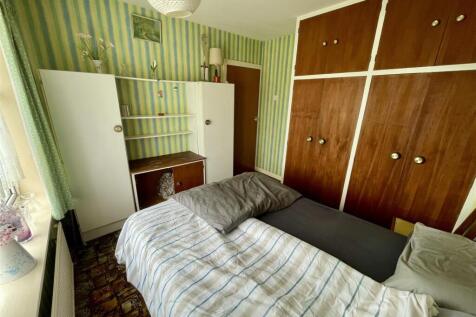 BEDROOM  TWO