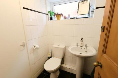 CLOAKROOM / WC