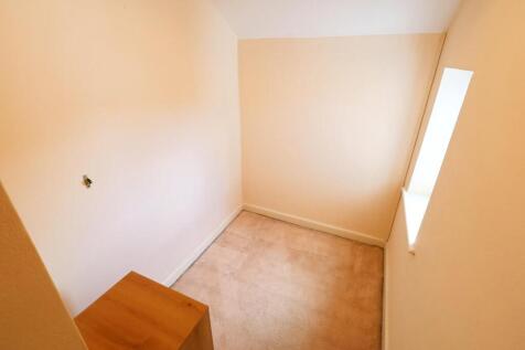 STUDY/BOX ROOM