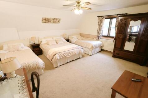 BEDROOM SIX