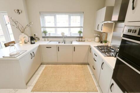 OPEN PLAN KITCHEN/ DINING/SITTING ROOM