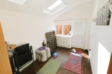 STUDY/SITTING ROOM