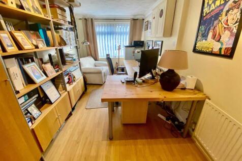 STUDY/SITTING ROOM