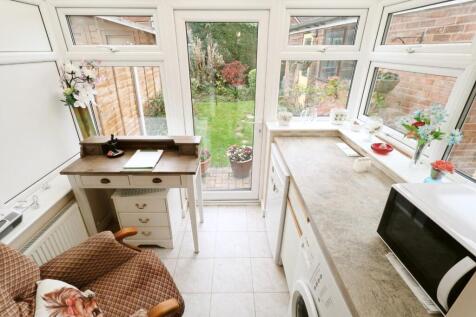 CONSERVATORY/UTILITY