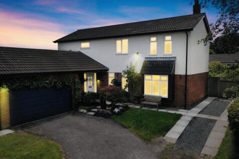 27 Penfold Way Dusk Image.jpg