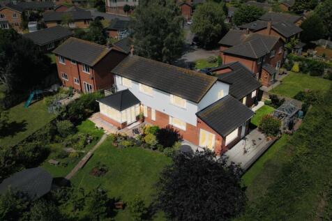 27 Penfold Way Dusk 2.jpg