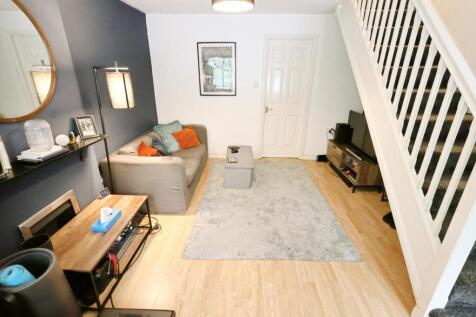LVING ROOM