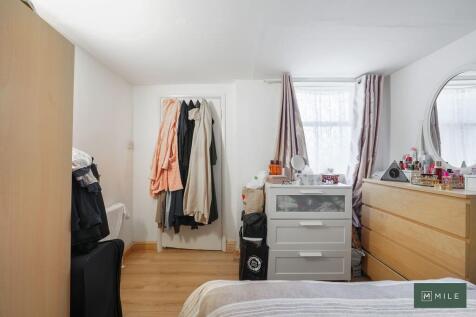 Flat 2, 22 Tubbs ...