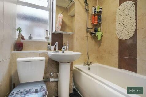 Flat 2, 22 Tubbs ...