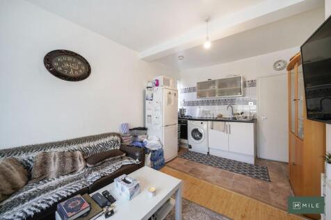 Flat 2, 22 Tubbs ...