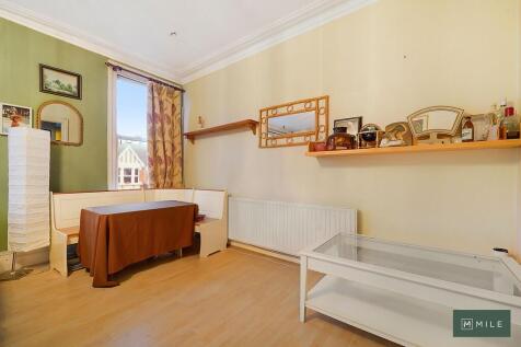 Flat B, 20 Lushin...