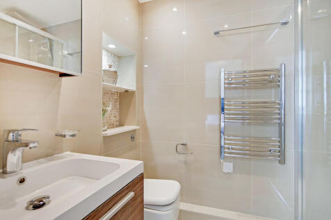 7_Master Ensuite-...