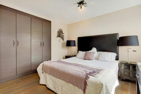 6_Master Bedroom-...