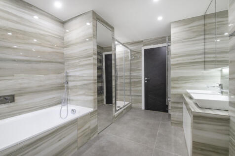Master Bathroom (...