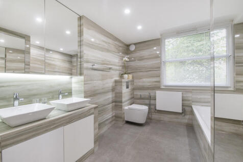 Master Bathroom (...
