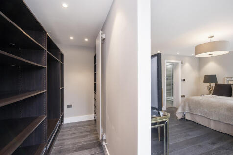 Master Bedroom - ...